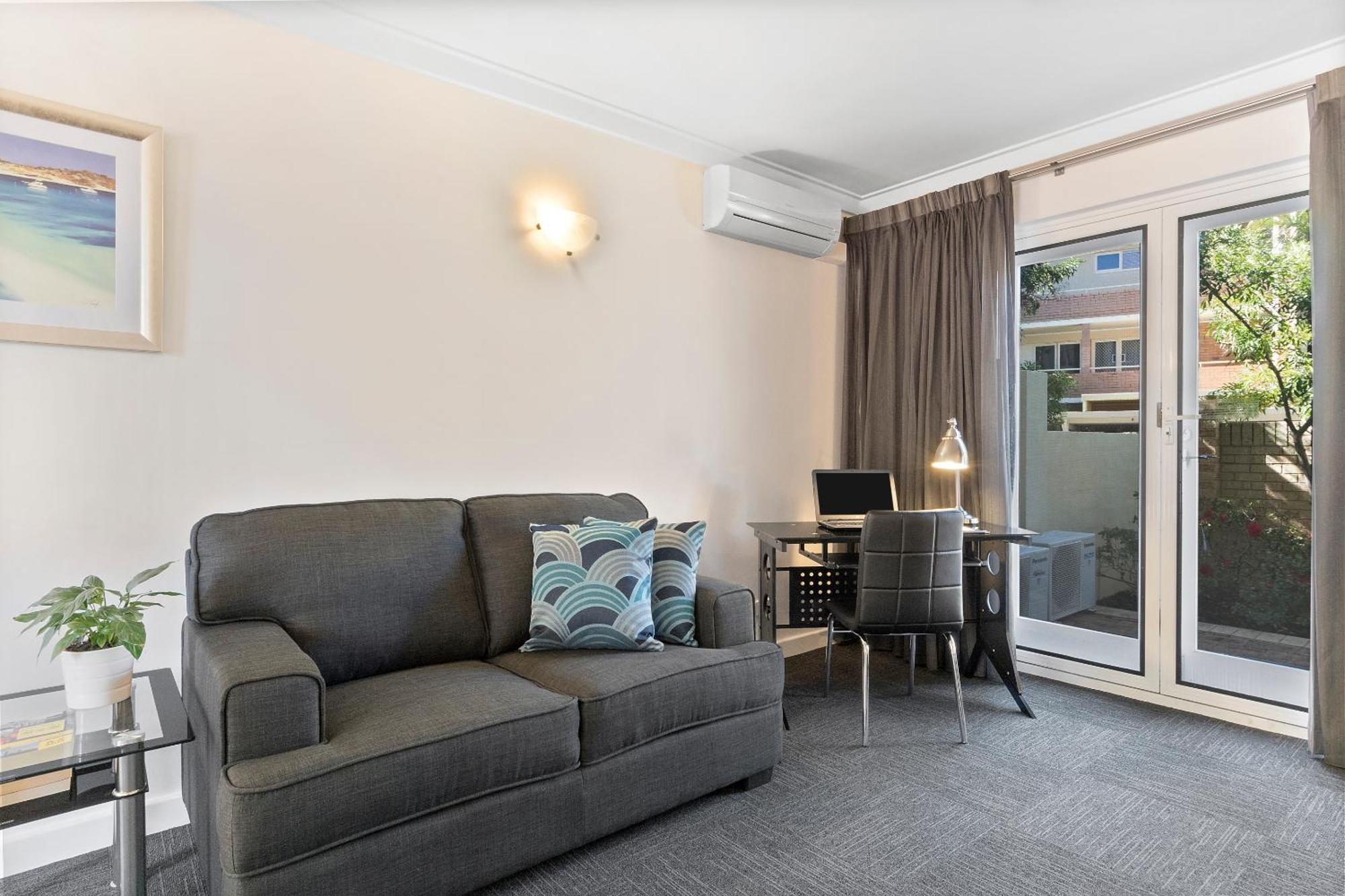 The Peninsula Riverside Serviced Apartments — Photos 1
